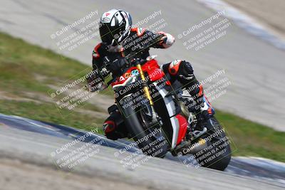 media/Mar-22-2025-TrackDaz (Sat) [[0456df0c41]]/Group B/Session 3 (Outside Grapevine)/
